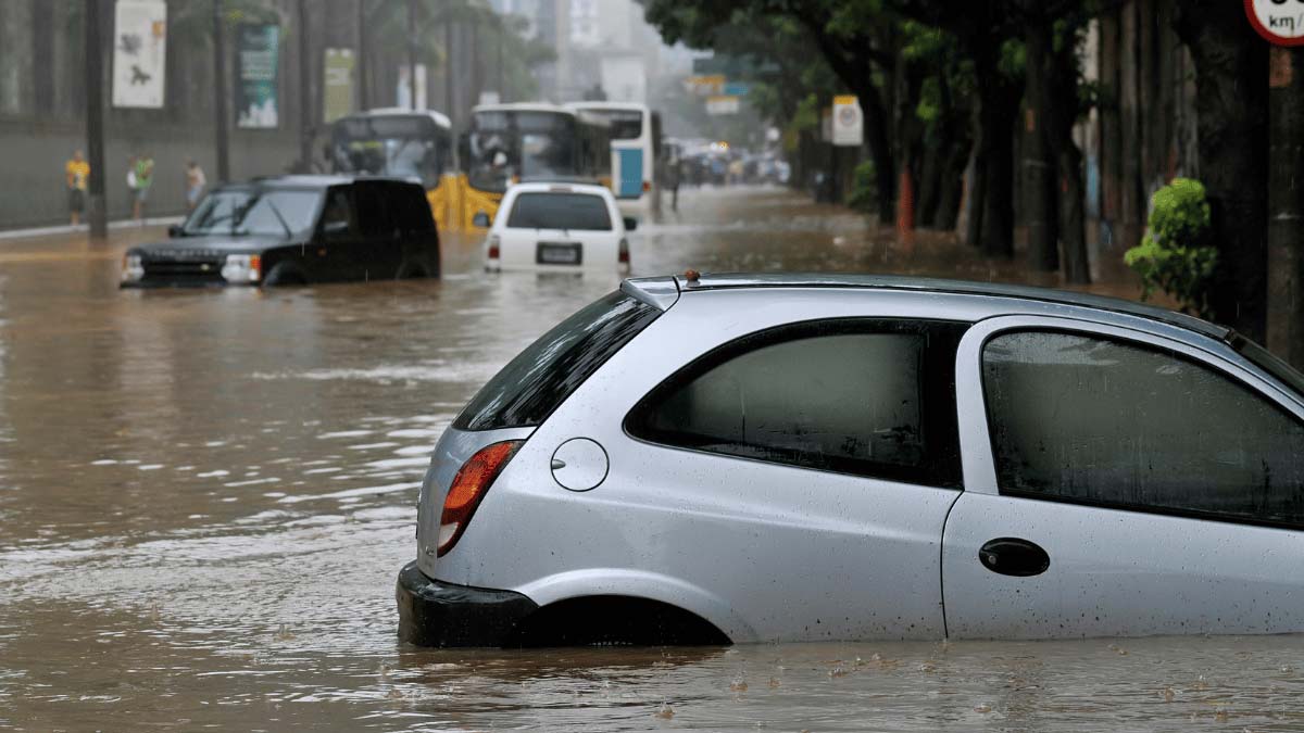 Seguro de auto cubre inundaciones.jpg